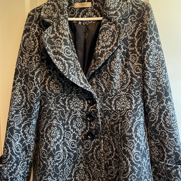 Jacket - Picture 2 of 6